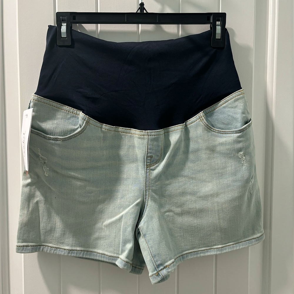 NWT - Isable by Ingrid + Isabel - Maternity Shorts - Size 4
